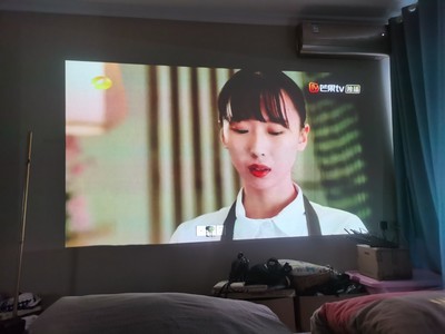 坚果v9c投影仪价格