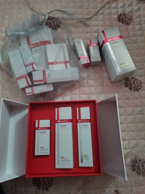 薇诺娜有没有祛痘印的产品