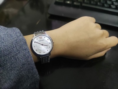 阿玛尼手表怎么样和天梭手表比起来呢