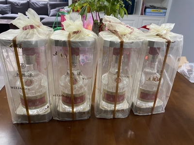 52度五粮液金銮殿价格